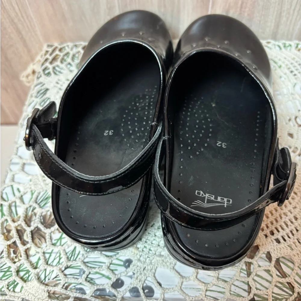 Dansko Jemma Kids Shiny Black Patent Leather Clog Shoes